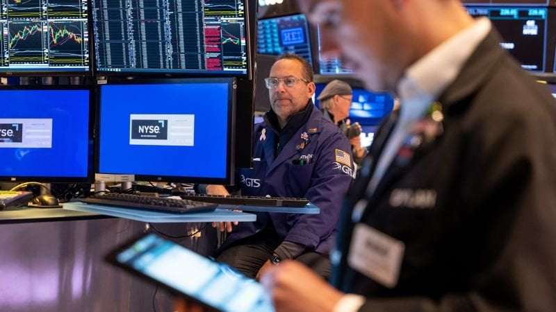 image for Dow sinks 800 points as bond market starts to freak out over Trump’s tax bill