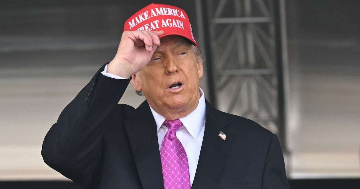 image for Trump Hijacks West Point Graduation to Rant About ‘Drag Shows’