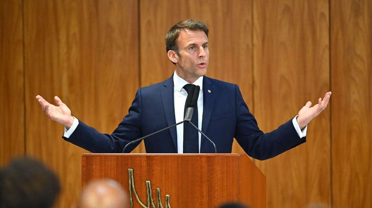 image for Macron: Trump has realised Putin has been lying to him