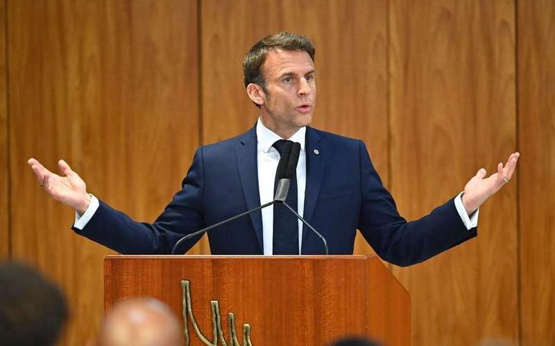 image for Macron: Trump has realised Putin has been lying to him