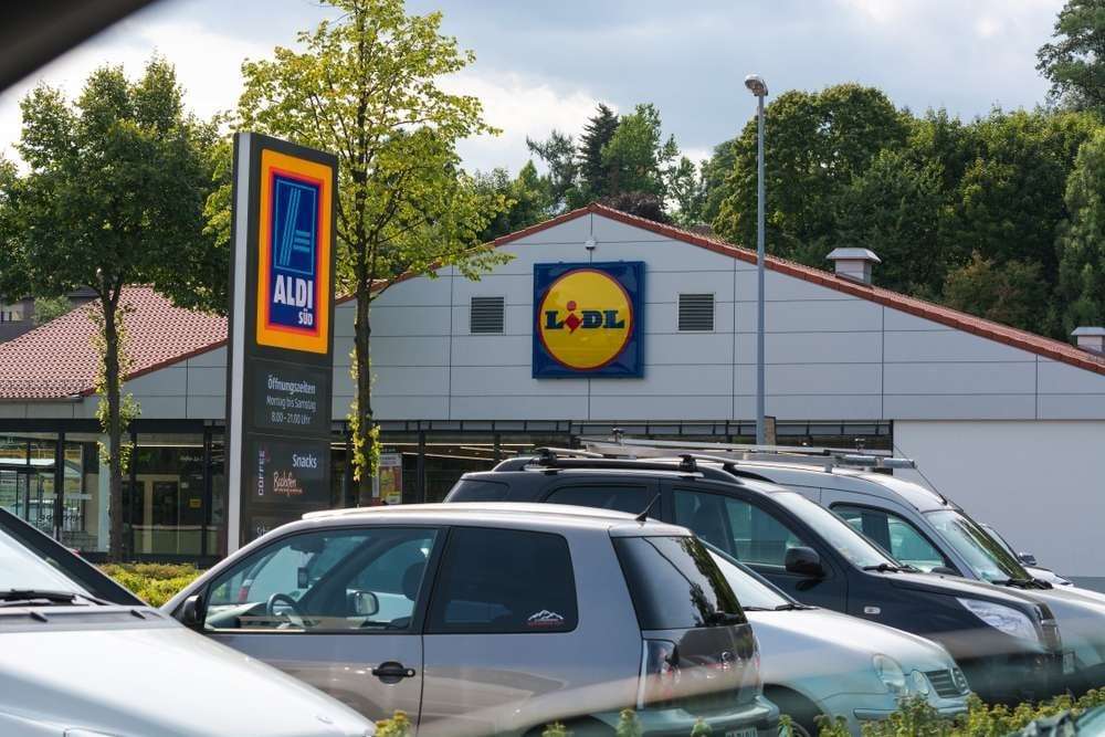 image for Aldi and Lidl fight price war in Germany