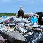 image for (OC)feel that this picture says a lot… took this pic today after going to a landfill here in FL