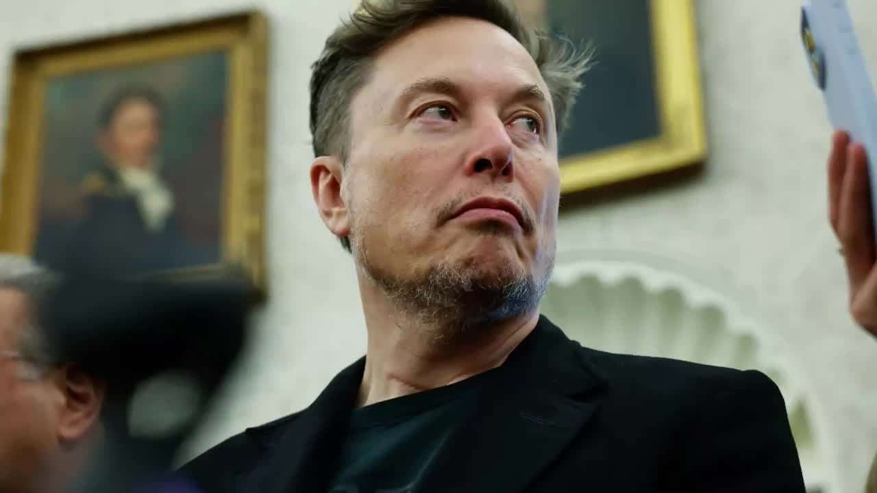 image for Elon Musk Reportedly Took So Much Ketamine It Began Affecting His Bladder