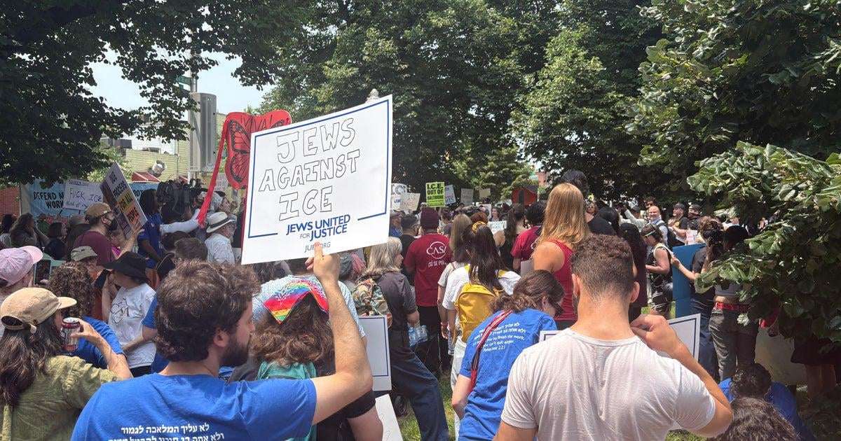 image for ICE directed to pause immigration arrests at farms, hotels and restaurants, sources tell CBS News
