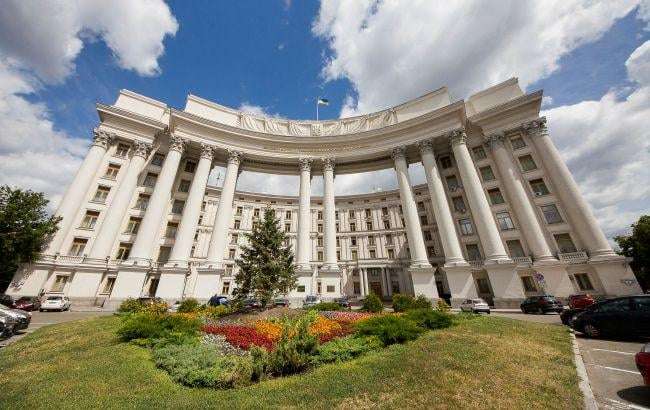 image for Ukraine backs US strikes on Iran, calling for similar stance with Russia