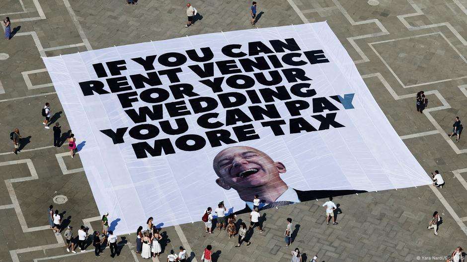 image for Bezos wedding in Venice draws Greenpeace protest – DW – 06