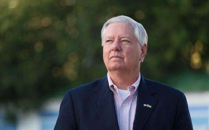 image for Trump backs 500% tariff bill targeting Russian oil buyers, Senator Graham says