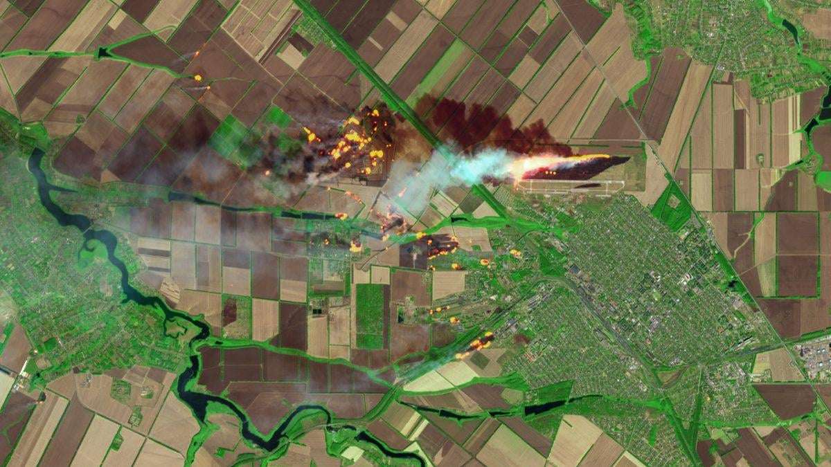 image for Ukraine Strikes Russian Military Sites Using Storm Shadow Missiles