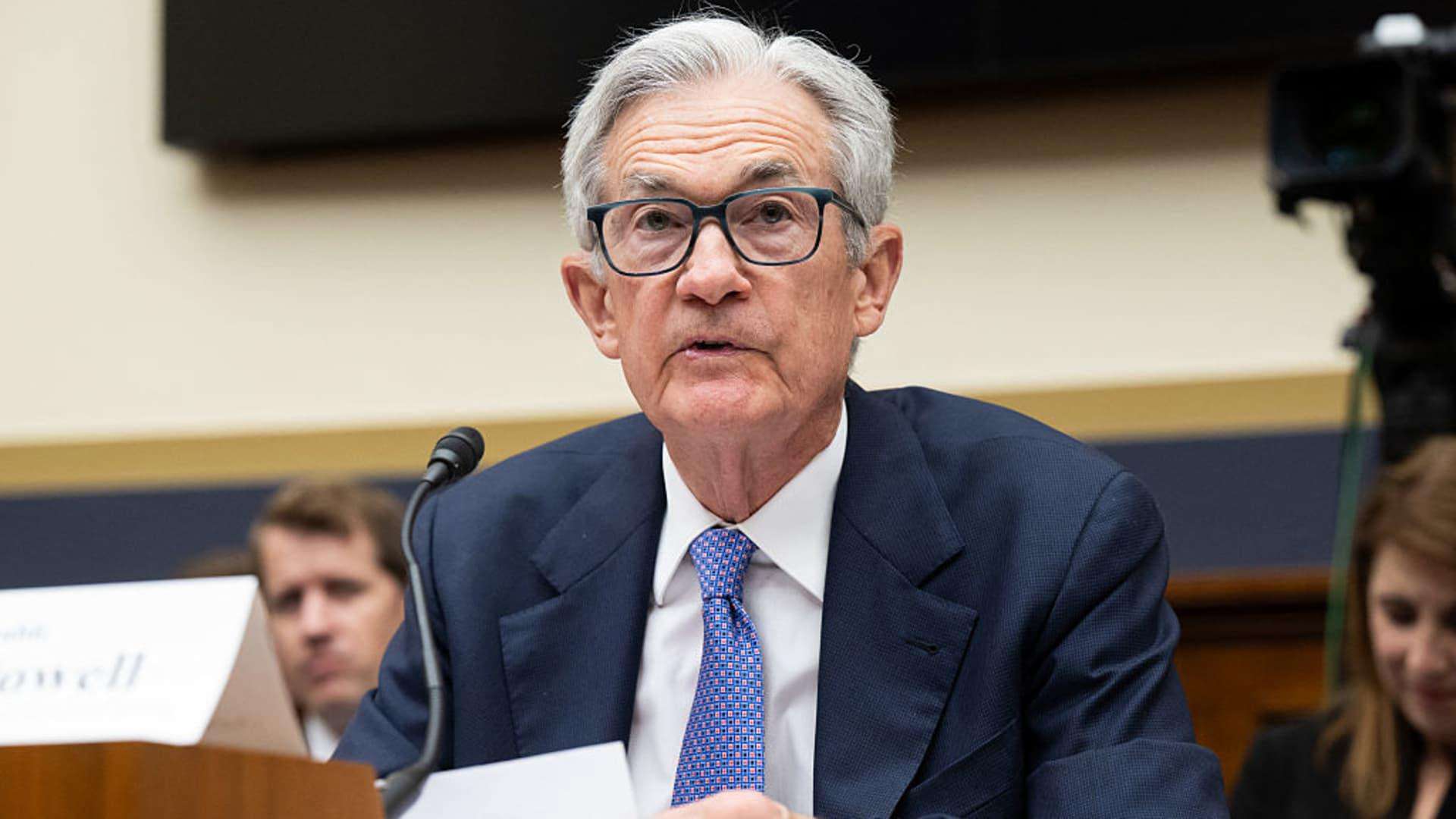 image for Powell confirms that the Fed would have cut by now were it not for tariffs