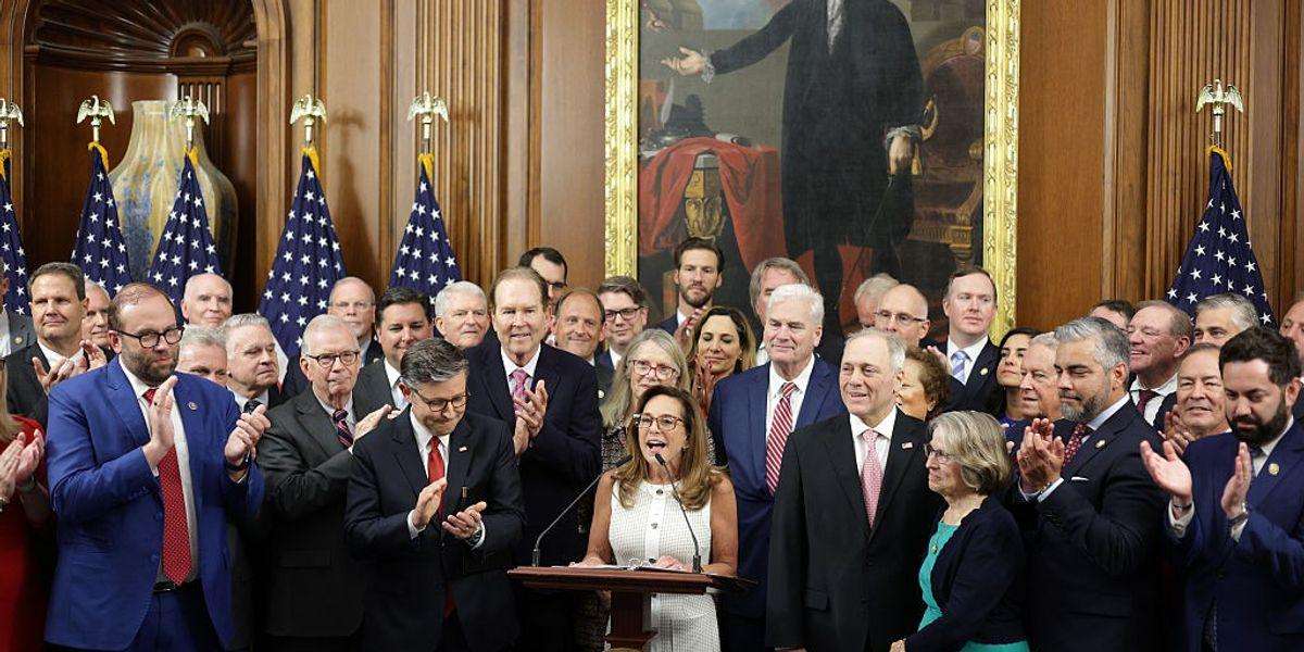 image for Sanders Says Every Republican Who Backed Trump-GOP Budget 'Must Pay a Price at the Ballot Box'