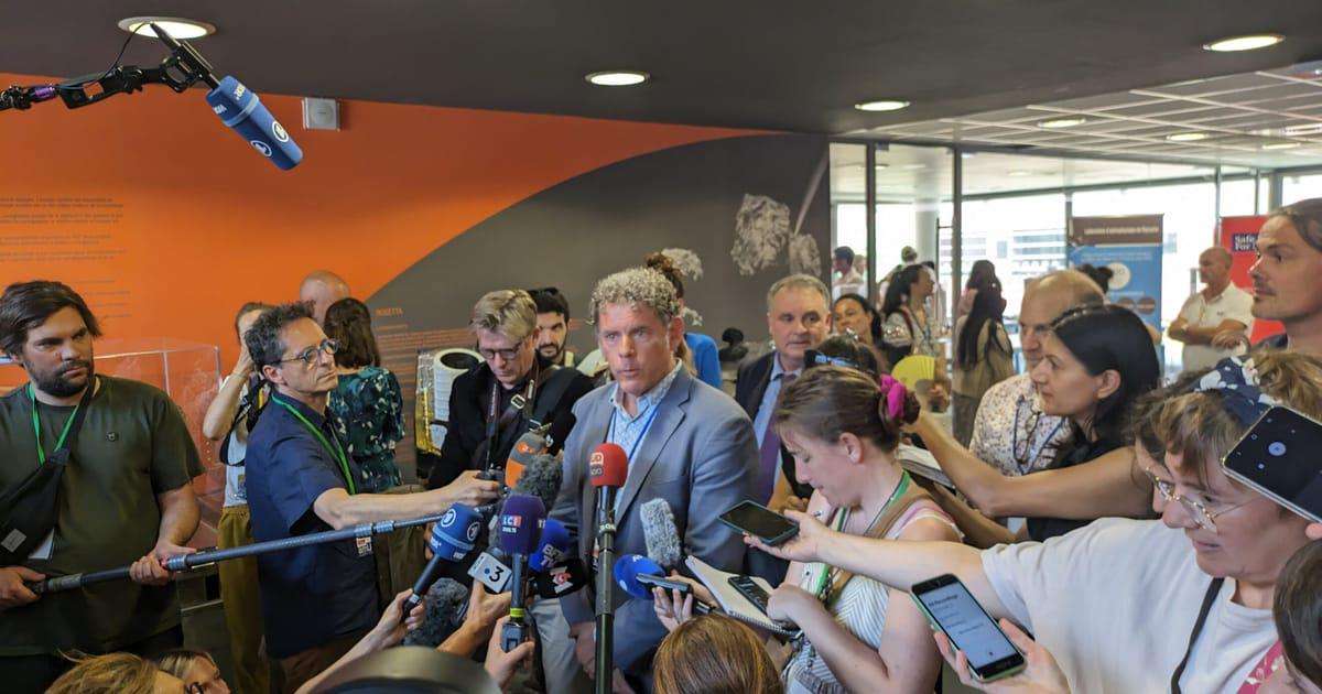 image for The first American ‘scientific refugees’ arrive in France