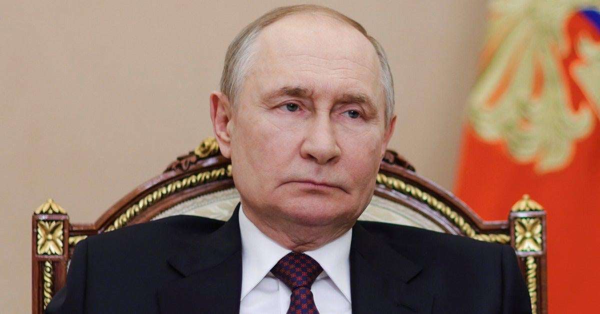 image for Command Of Russian Army 'Undermined' After 16 Of Putin's Generals Killed At War, UK Says