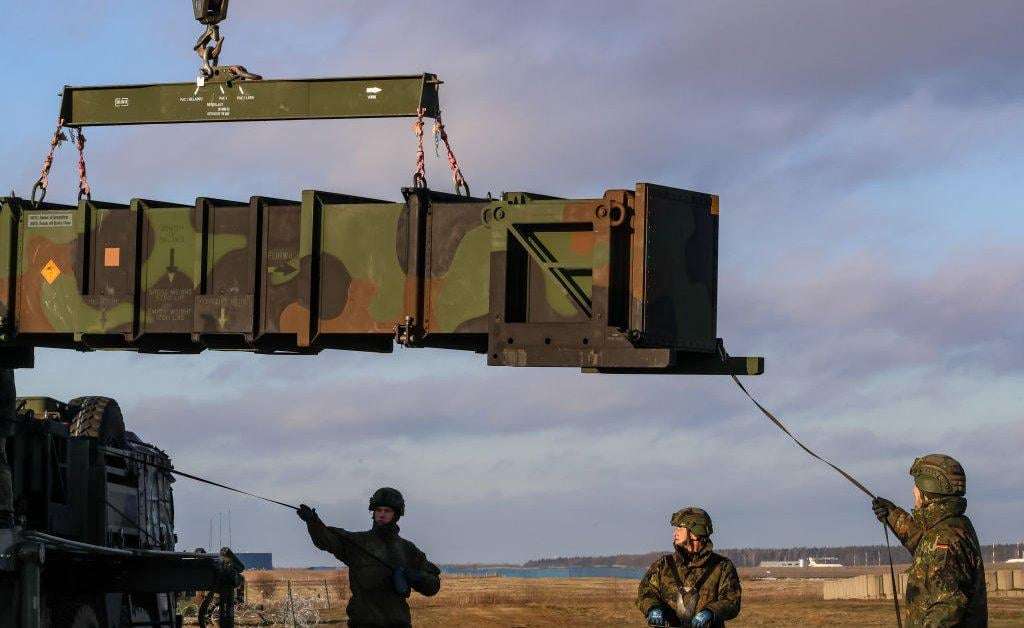 image for Trump Announces ‘Deal’ to Arm Ukraine via NATO