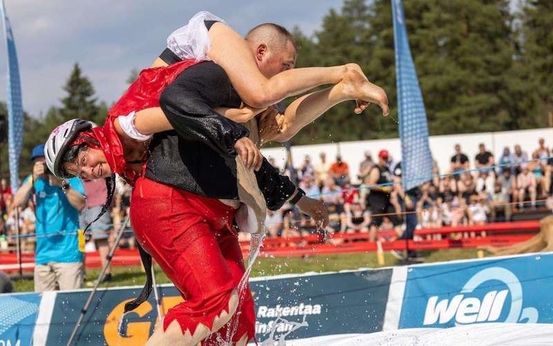 image for U.S. couple makes history at Wife-Carrying World Championships