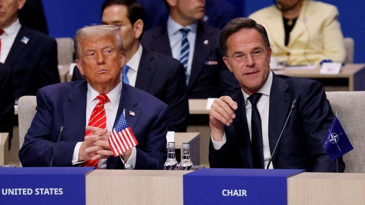 image for Trump announces Patriots for Ukraine and threatens Putin with 100% tariffs