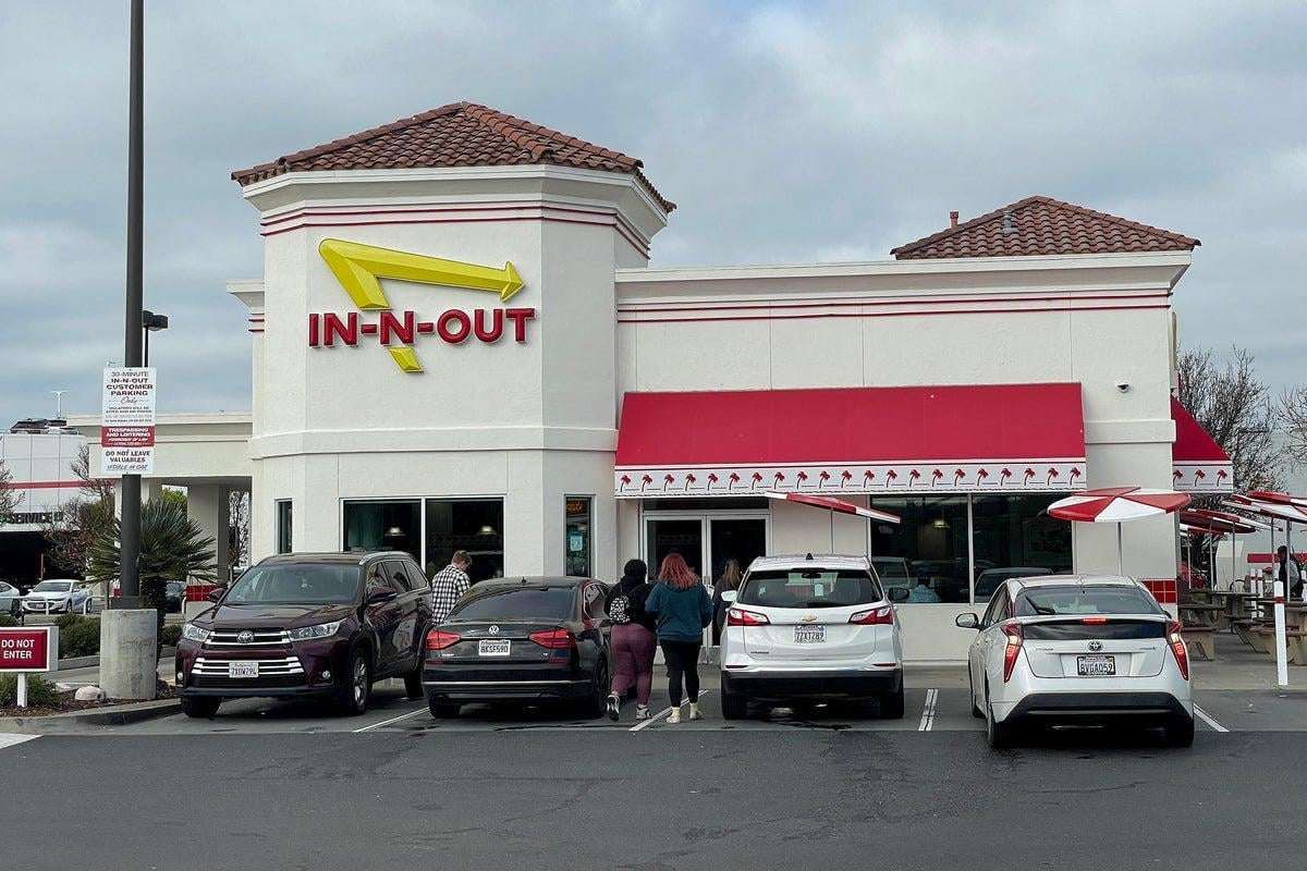 image for White House duped by April Fools’ tweet about In-N-Out ingredient changes