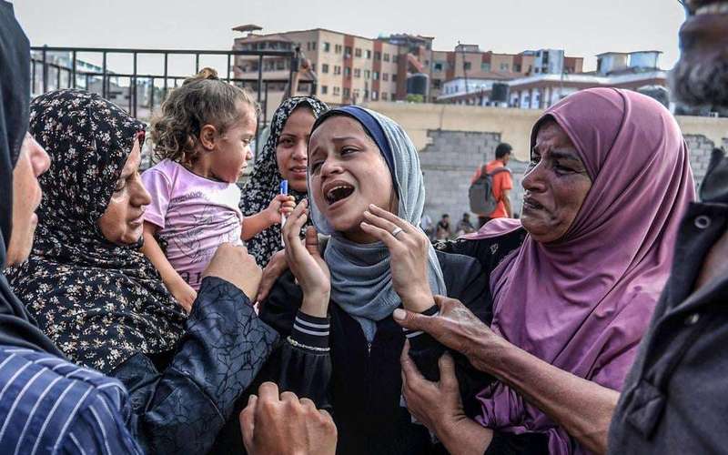 image for 32 Palestinians shot dead trying to reach U.S. group's food distribution sites, Gaza authorities say