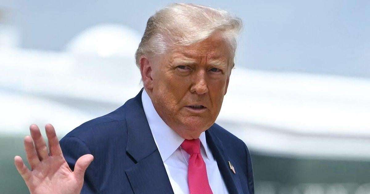 image for Trump threatens to block Washington Commanders stadium deal unless team changes back to former name