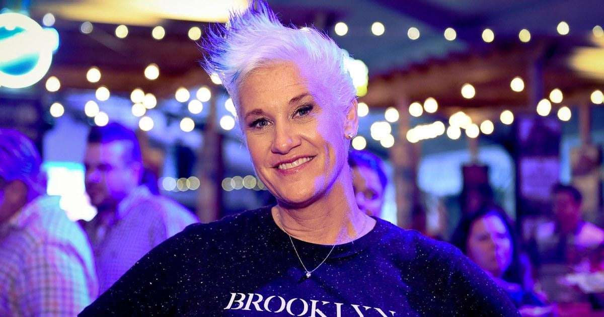 image for Food Network star Anne Burrell died by suicide, medical examiner determines