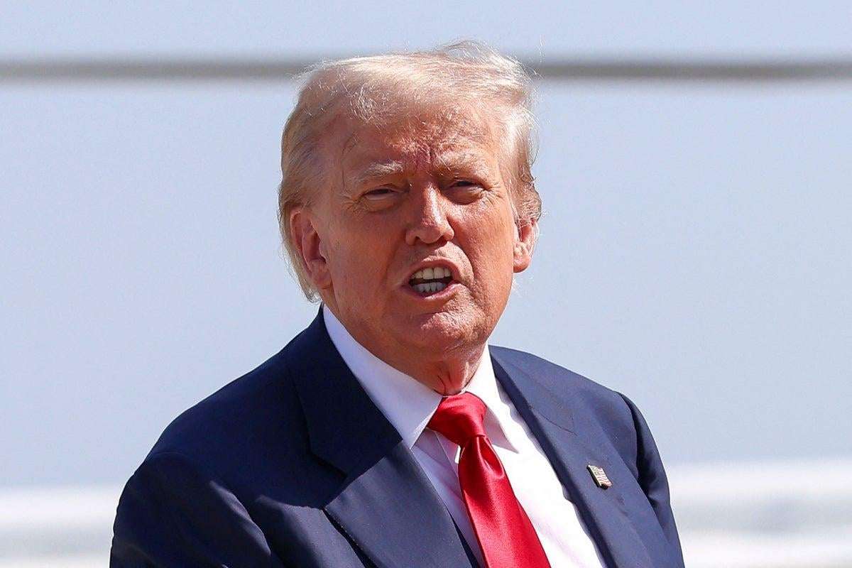 image for Promise of ‘a little rebate’ suddenly becomes Trump’s latest gimmick to distract Americans from the Epstein fallout