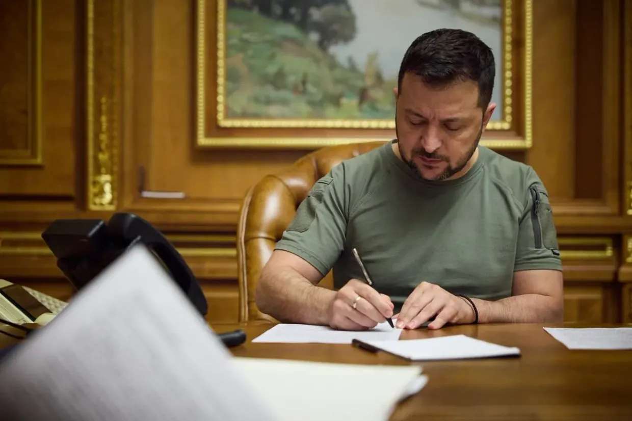 image for Zelensky signs law allowing citizens over 60 to join military during wartime