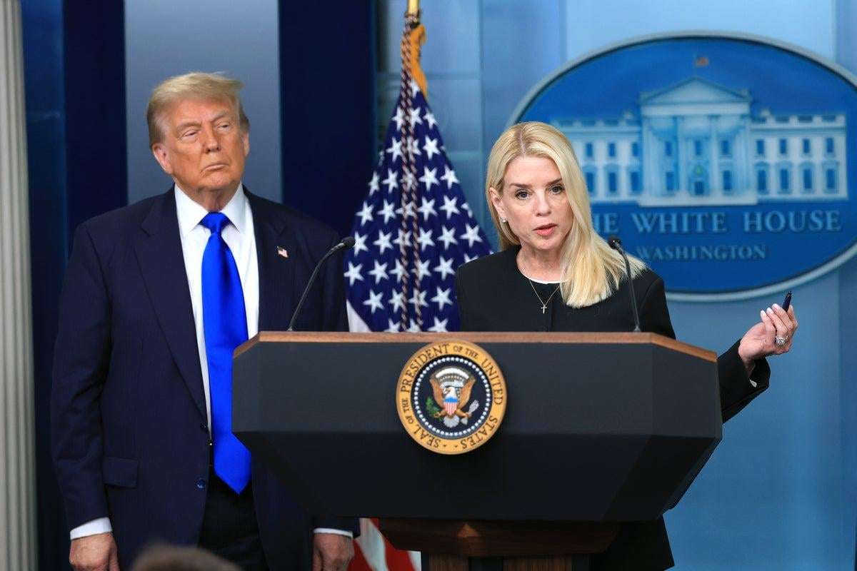 image for Pam Bondi will become Trump’s fall guy for Epstein files chaos, DC insider says: ‘It’s like The Apprentice’
