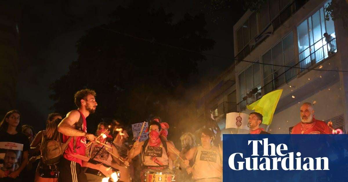 image for Hundreds of thousands of protesters gather in Tel Aviv to demand end to Gaza war