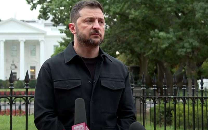 image for Zelenskyy: We will leave issue of territories between me and Putin