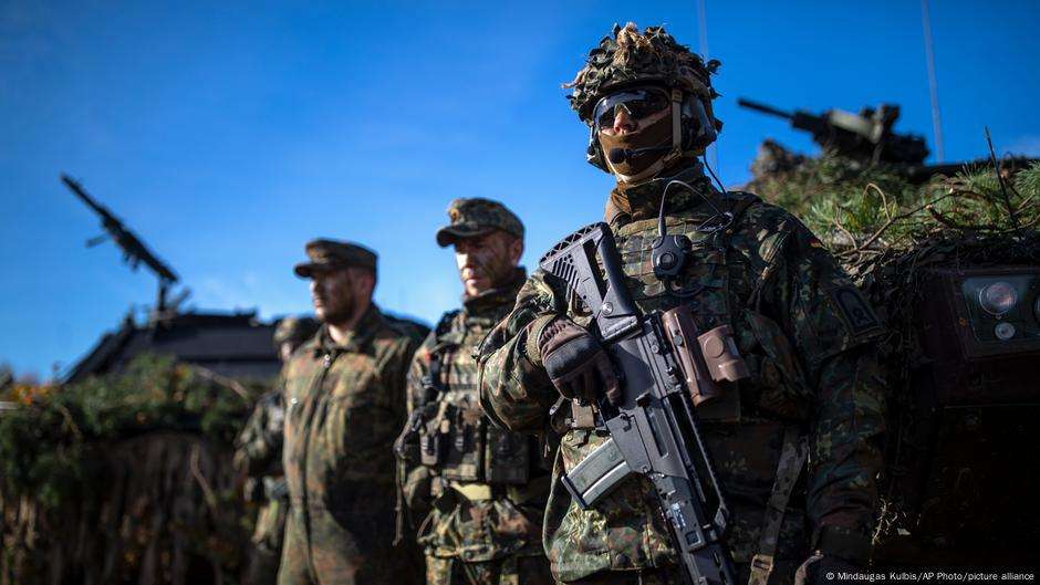 image for Germany debates sending peacekeeping troops to Ukraine – DW – 08