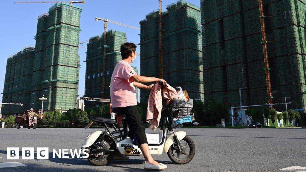 image for Evergrande: Chinese property giant delisted after spectacular fall