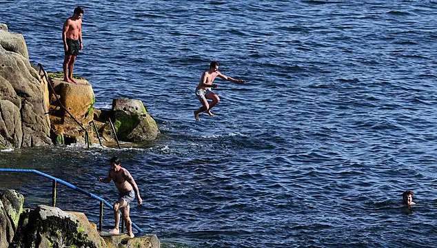 image for Pride in Our Waters: Ireland’s Beaches Earn Top Marks for Cleanliness