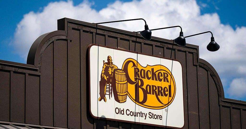 image for Cracker Barrel to return to its old logo after backlash