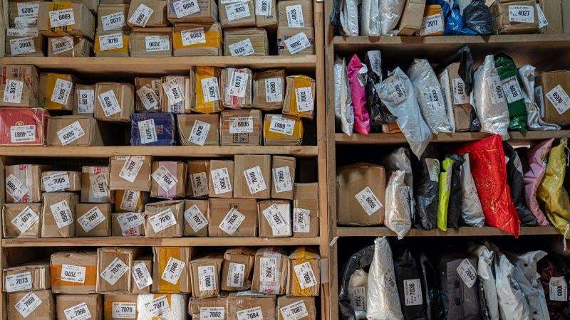 image for De minimis rule: Billions of packages of ‘cheap’ goods shipped to the US are now subject to steep tariffs