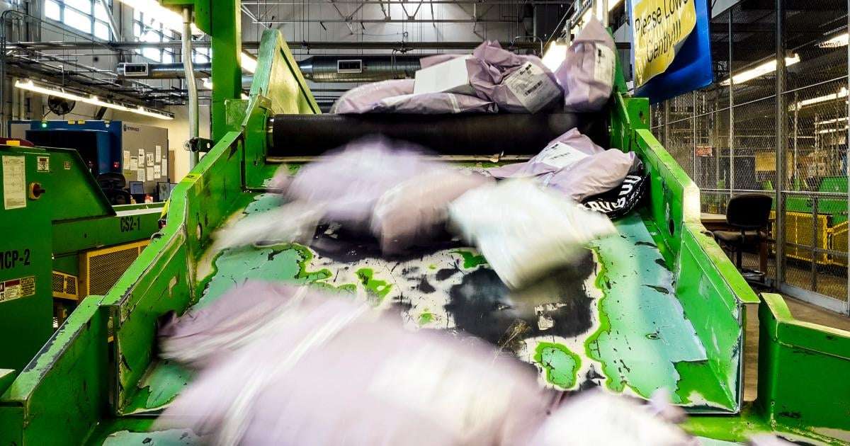 image for U.S. shoppers' orders canceled as world shuts down some American-bound shipments