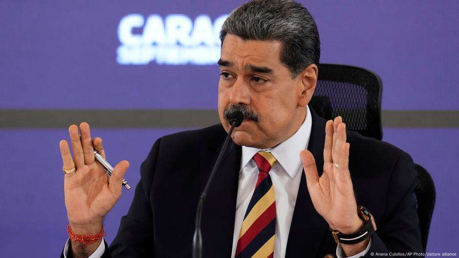 image for Venezuela accuses the US of seeking 'regime change' – DW – 09