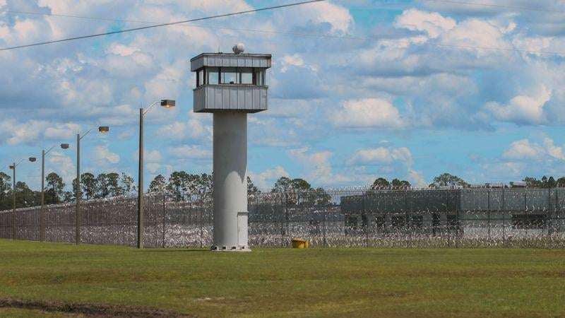 image for ‘Deportation Depot’: New Florida immigrant detention site now taking detainees, officials say