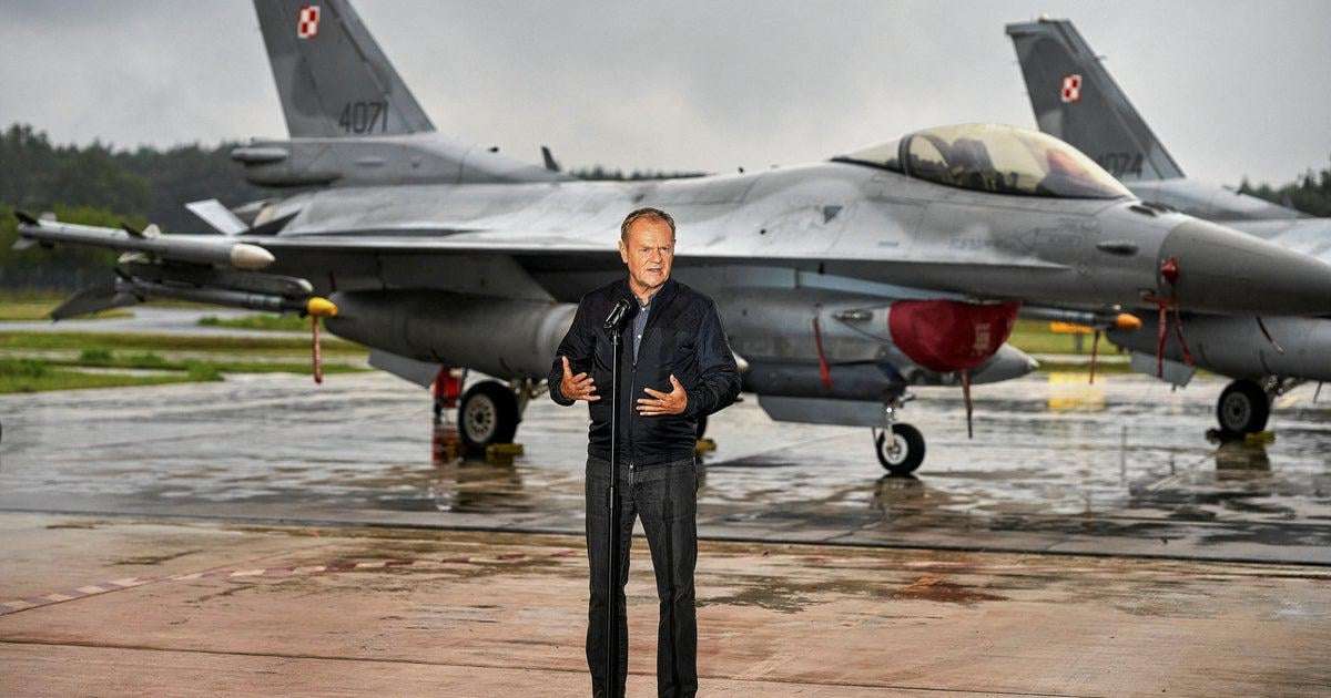 image for Poland rejects Trump's suggestion that Russia's drone raid "could have been a mistake"