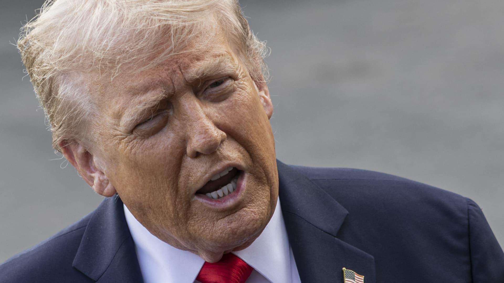 image for Trump advocates end to quarterly earnings reports