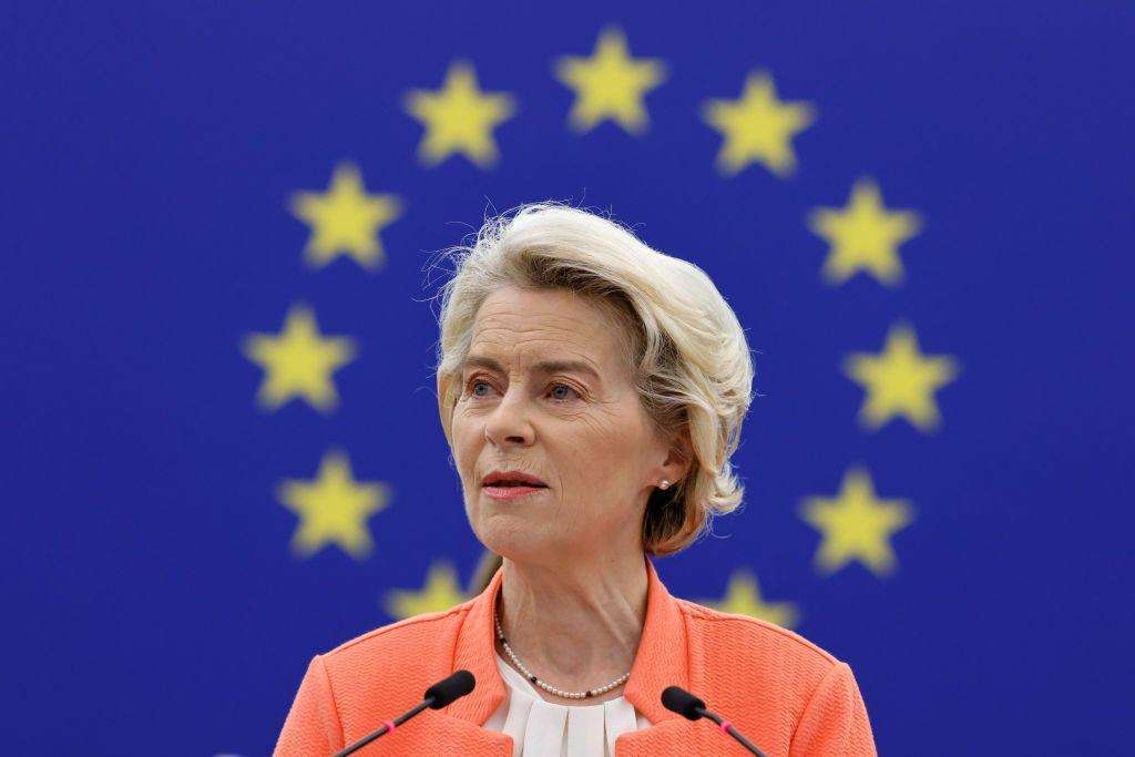 image for EU to propose quicker phase out of Russian oil imports following pressure from Trump