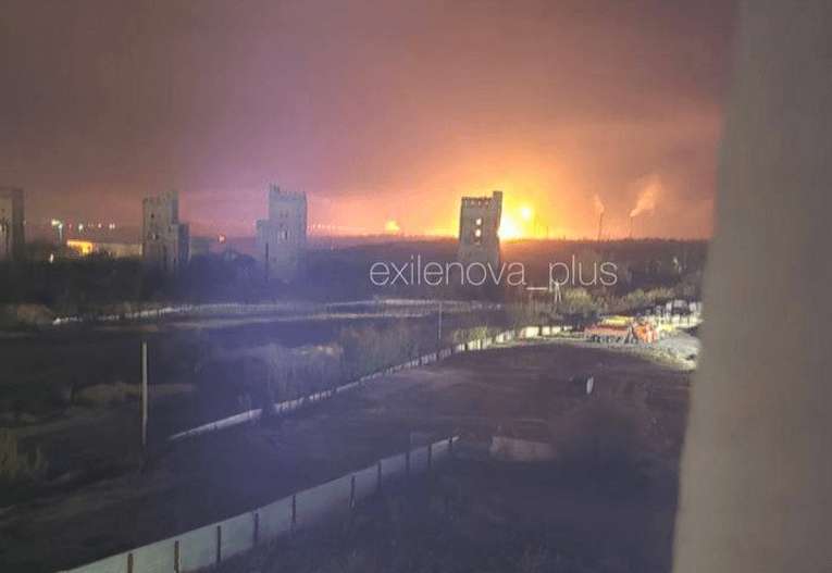 image for Ukraine strikes oil refineries in Russia's Saratov and Samara oblasts, military confirms