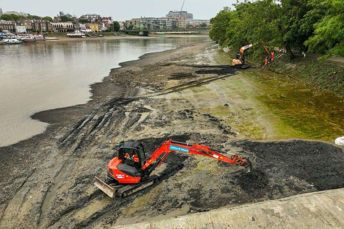 image for London’s infamous ‘Wet Wipe Island’ finally cleared of 5 million wipes