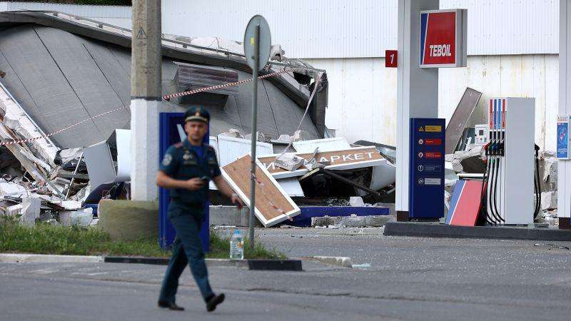 image for Kremlin bans fuel exports until the end of the year as Russia’s supply is disrupted by Ukrainian drones