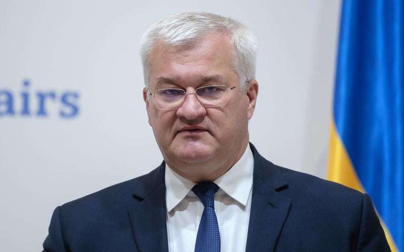 image for Ukrainian weapons can now reach any Russian military targets, says Ukrainian foreign minister