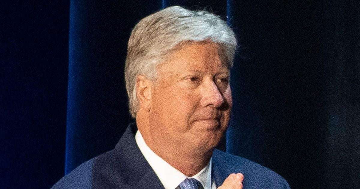 image for Robert Morris, Texas megachurch pastor, pleads guilty to sexually abusing a child