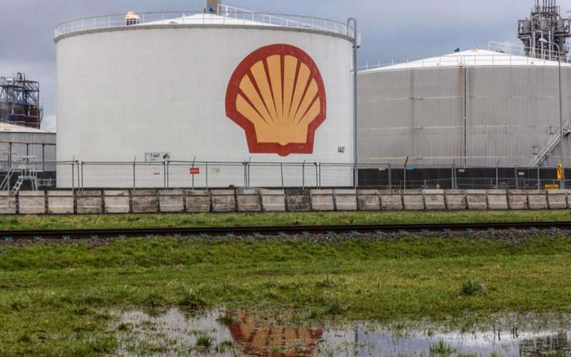 image for Zelenskyy: Russia no longer exports but imports petrol and that's our achievement