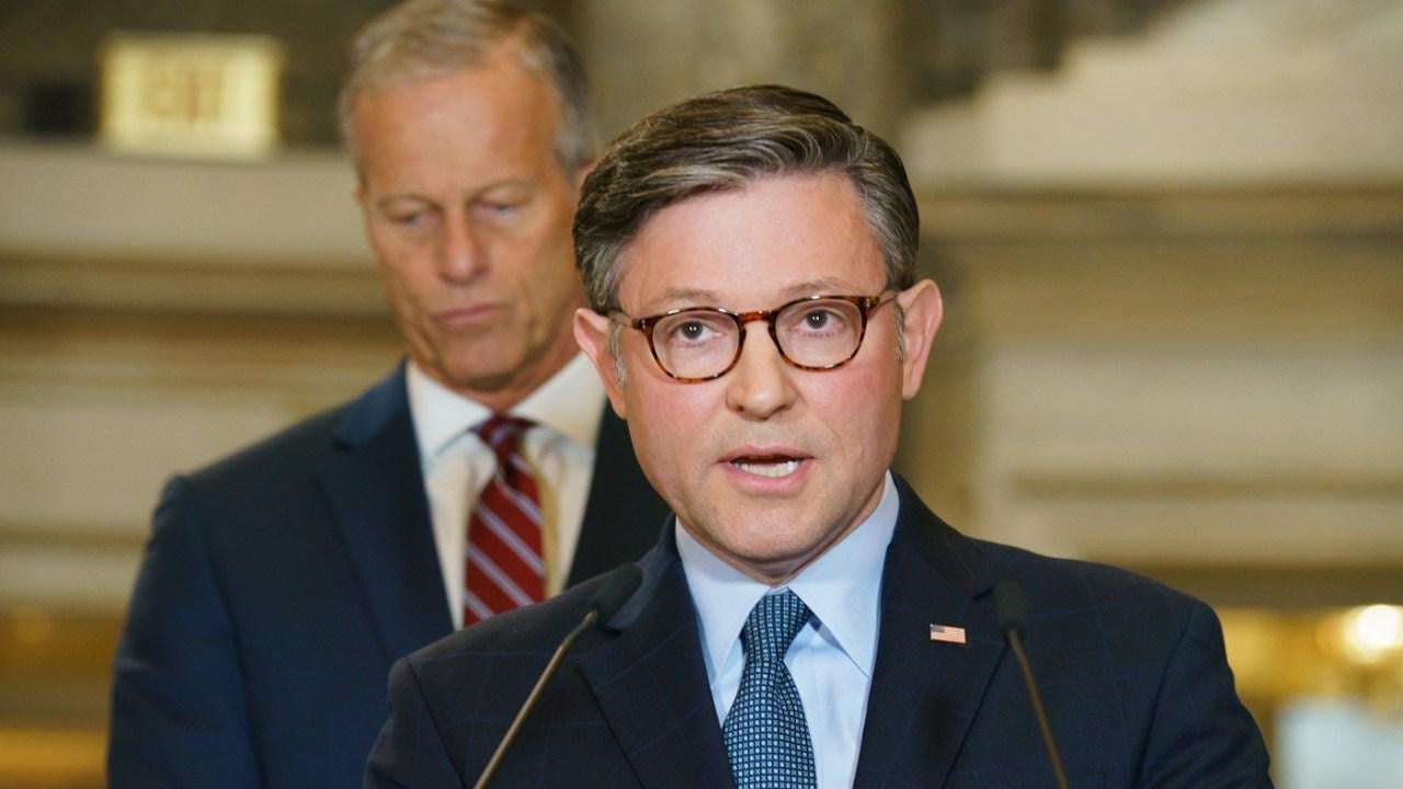 image for Johnson cancels House votes next week, pressuring Senate Democrats to end shutdown