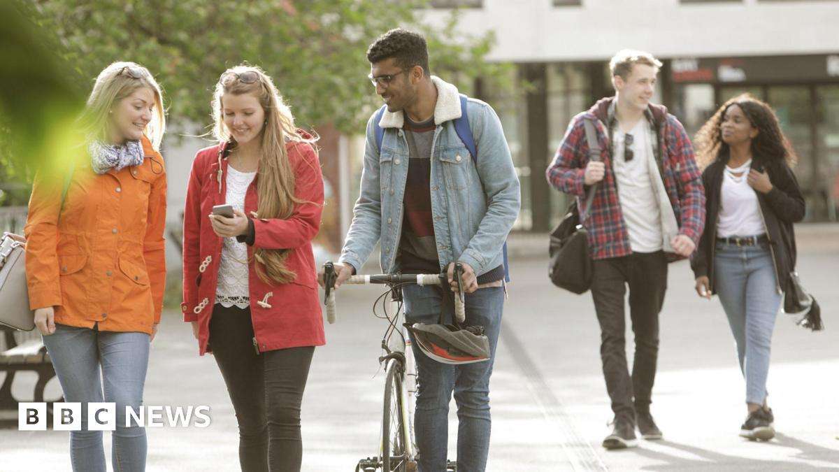 image for Maintenance grants to return for some students