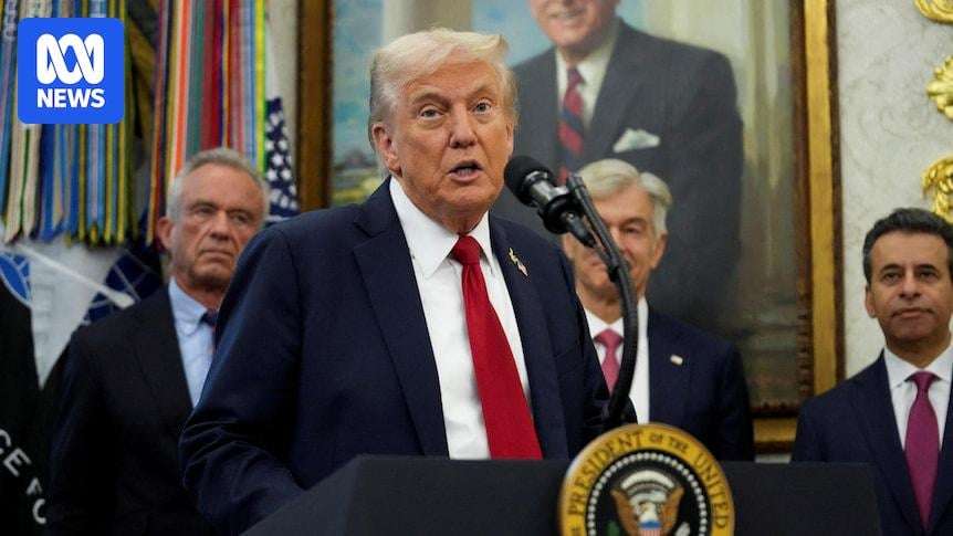 image for Trump administration offers unaccompanied migrant children $US2,500 to voluntarily leave the US