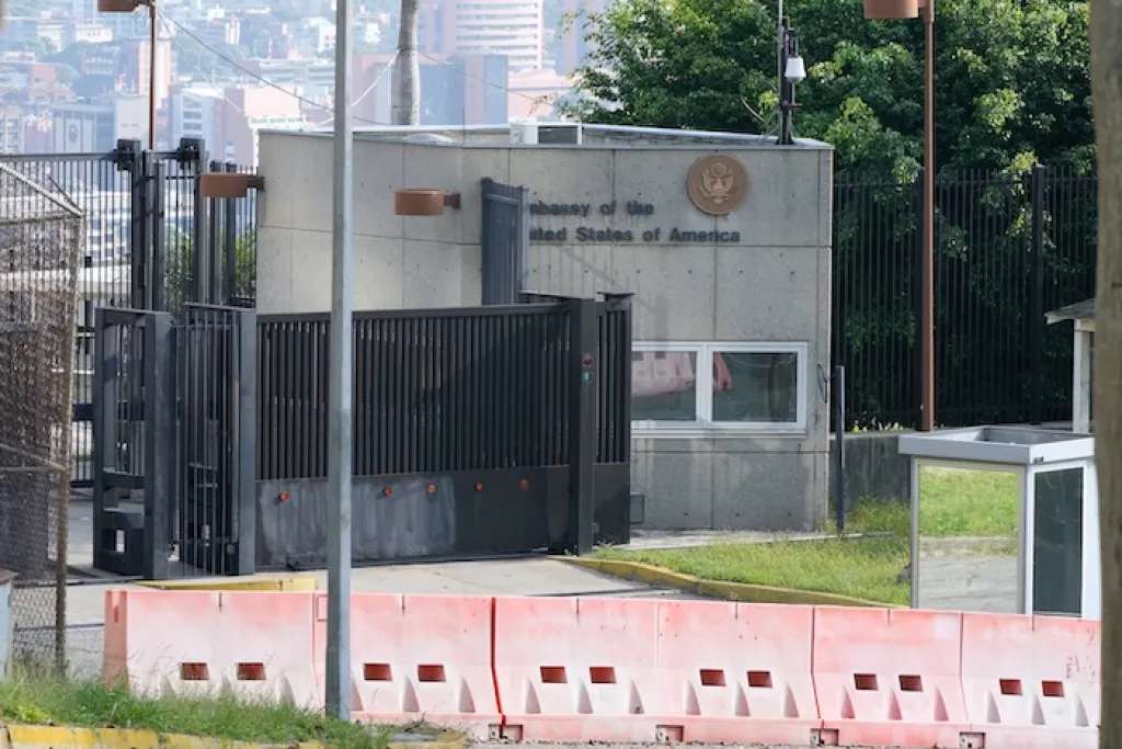 image for Venezuela warns of possible 'false flag' attack on US embassy
