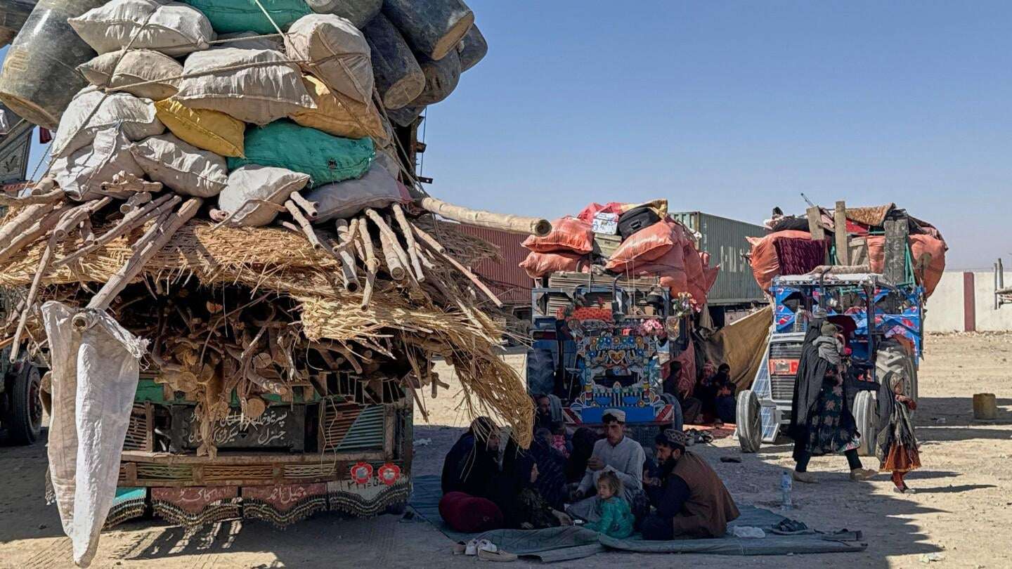 image for Afghanistan says it has killed 58 Pakistani soldiers in overnight border operations